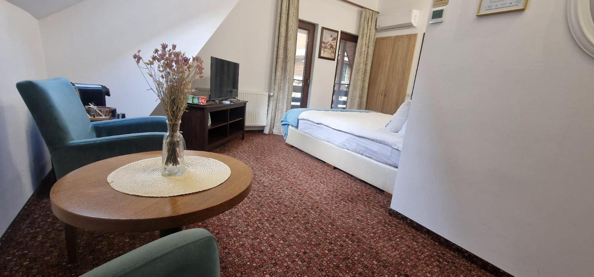 Opus Villa Sinaia Exterior foto A room at the hotel